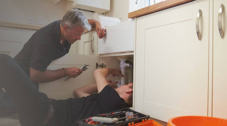 Expert burst pipe repair services in Wewahitchka, FL